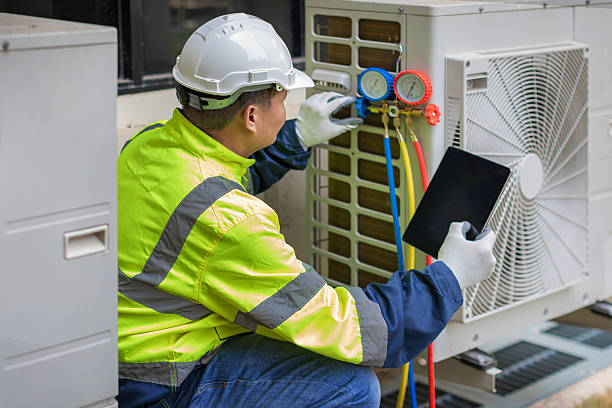 Professional Hvac technician working in Newport News, VA